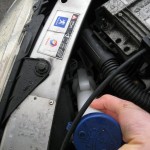 Peugeot 206 - Changing front bulb - removing screenwash filler