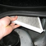 Peugeot 206 - Changing cabin filter - Removing old filter